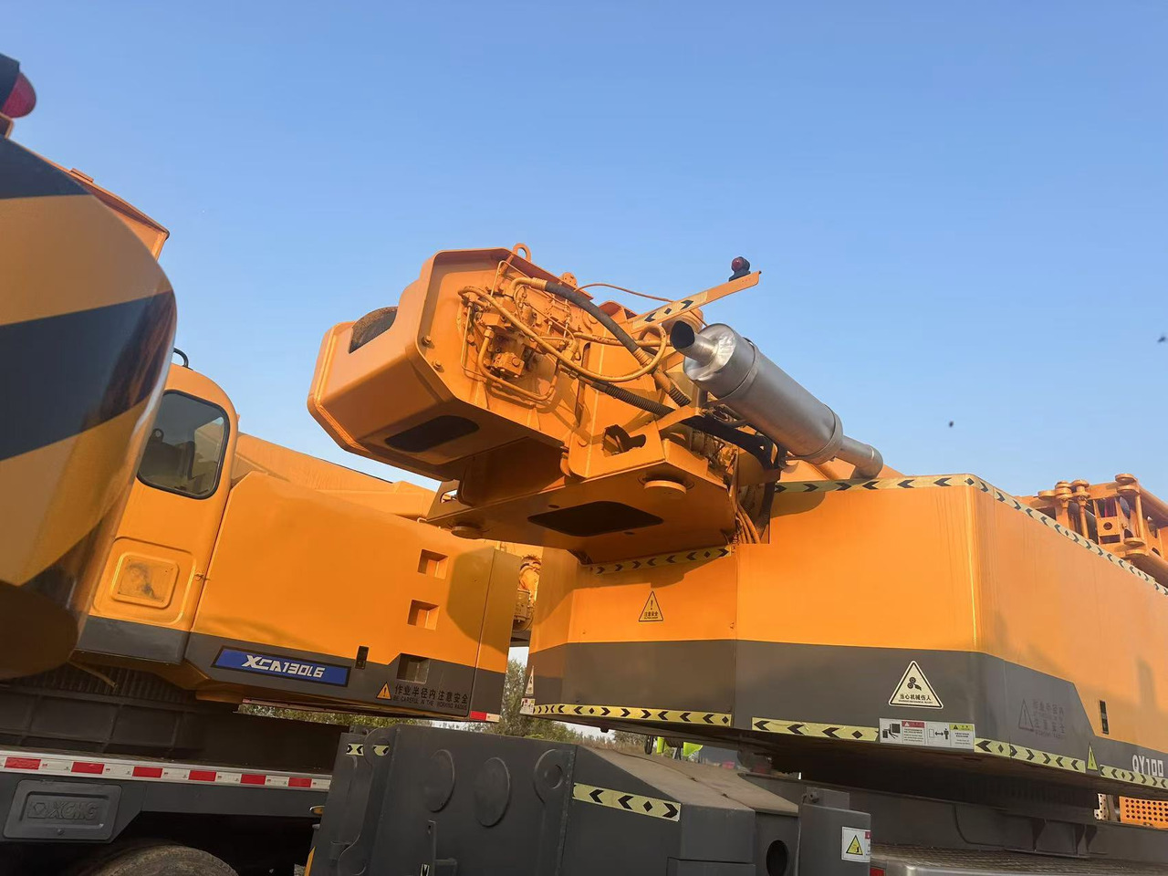 XCMG Crane QY100 - Grue tout-terrain: photos 4 XCMG Crane QY100 - Grue tout-terrain: photos 4