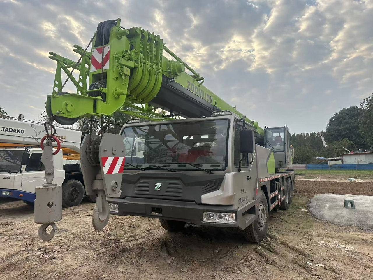 ZOOMLION Crane ZTC251V 25Ton - Grue tout-terrain: photos 1 ZOOMLION Crane ZTC251V 25Ton - Grue tout-terrain: photos 1