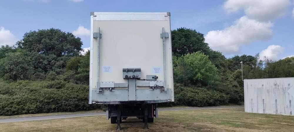 Semi-remorque 1 Essieu DISTRIBOX HAYON 24 PALETTES 2 PORTES AR 2M80 - Semi-remorque fourgon: photos 3 Semi-remorque 1 Essieu DISTRIBOX HAYON 24 PALETTES 2 PORTES AR 2M80 - Semi-remorque fourgon: photos 3