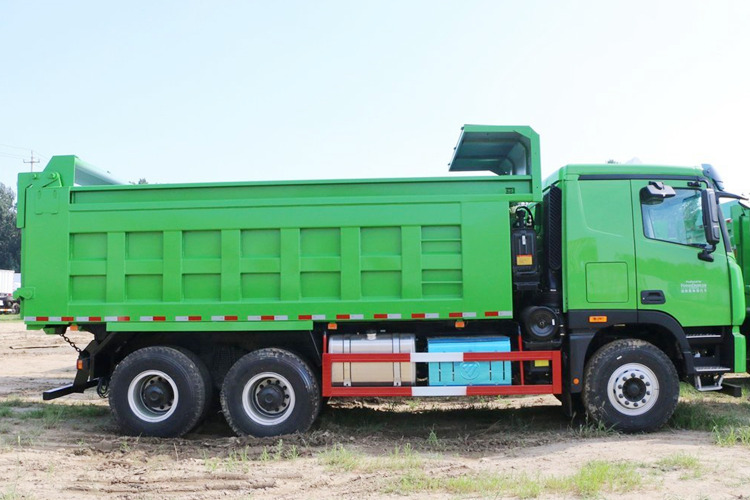 FOTON Foton 6x4 10 Wheeler Dump Truck for Sale in Jamaica - Camion benne: photos 3 FOTON Foton 6x4 10 Wheeler Dump Truck for Sale in Jamaica - Camion benne: photos 3