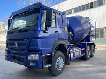 SINOTRUK Cement Mixer Lorry for Sale in Namibia - Camion malaxeur: photos 2 SINOTRUK Cement Mixer Lorry for Sale in Namibia - Camion malaxeur: photos 2