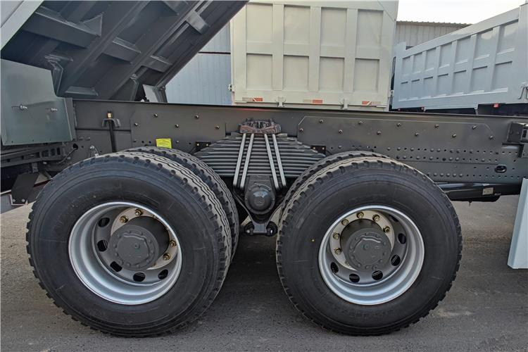 SINOTRUK Used Howo 400hp Dump Truck for Sale In Zambia - Camion benne: photos 2 SINOTRUK Used Howo 400hp Dump Truck for Sale In Zambia - Camion benne: photos 2