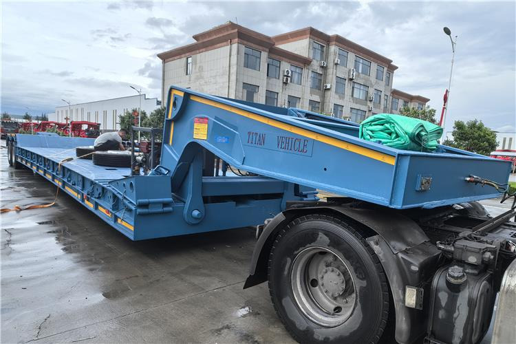 TITAN 2 Axle 80 Ton Detachable Gooseneck Trailer for Sale In Nigeria - Semi-remorque surbaissé: photos 3 TITAN 2 Axle 80 Ton Detachable Gooseneck Trailer for Sale In Nigeria - Semi-remorque surbaissé: photos 3