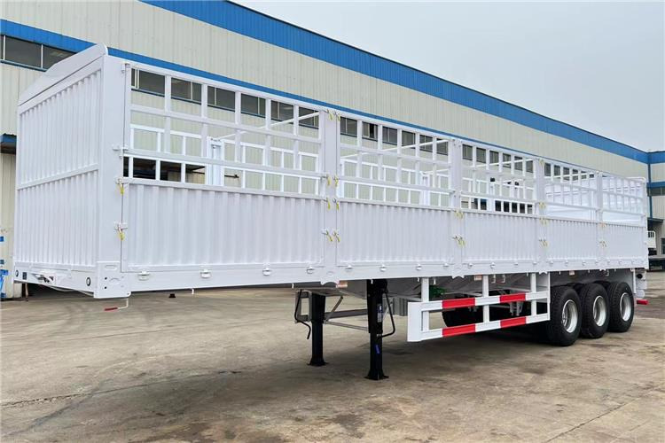 TITAN 2025 New Fence Semi Trailer for Sale In Tanzania - Semi-remorque bétaillère: photos 1 TITAN 2025 New Fence Semi Trailer for Sale In Tanzania - Semi-remorque bétaillère: photos 1