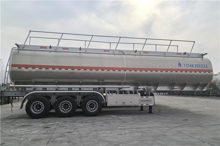TITAN 3 Axle Aluminum Fuel Tanker Trailer for Sale In Costa Rica - Semi-remorque citerne: photos 3 TITAN 3 Axle Aluminum Fuel Tanker Trailer for Sale In Costa Rica - Semi-remorque citerne: photos 3