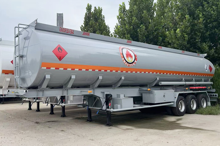 TITAN 45000 Liters Fuel Tanker Trailer for sale in Tanzania - Semi-remorque citerne: photos 1 TITAN 45000 Liters Fuel Tanker Trailer for sale in Tanzania - Semi-remorque citerne: photos 1