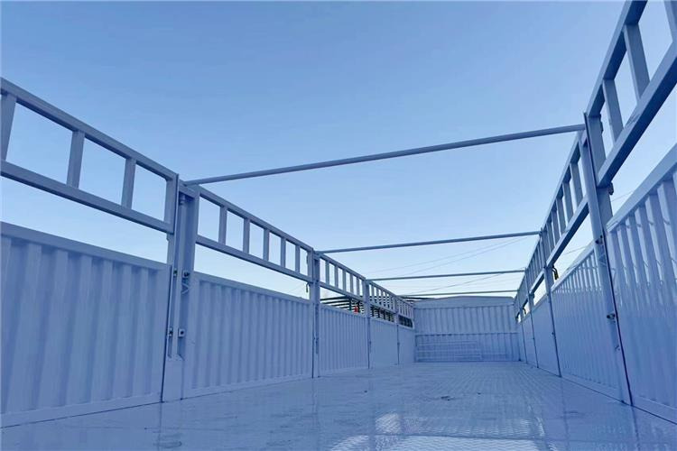 TITAN In Stock 30/40/50 Ton Fence Semi Trailer Transport Cargo Bulk In Senegal - Semi-remorque bétaillère: photos 4 TITAN In Stock 30/40/50 Ton Fence Semi Trailer Transport Cargo Bulk In Senegal - Semi-remorque bétaillère: photos 4