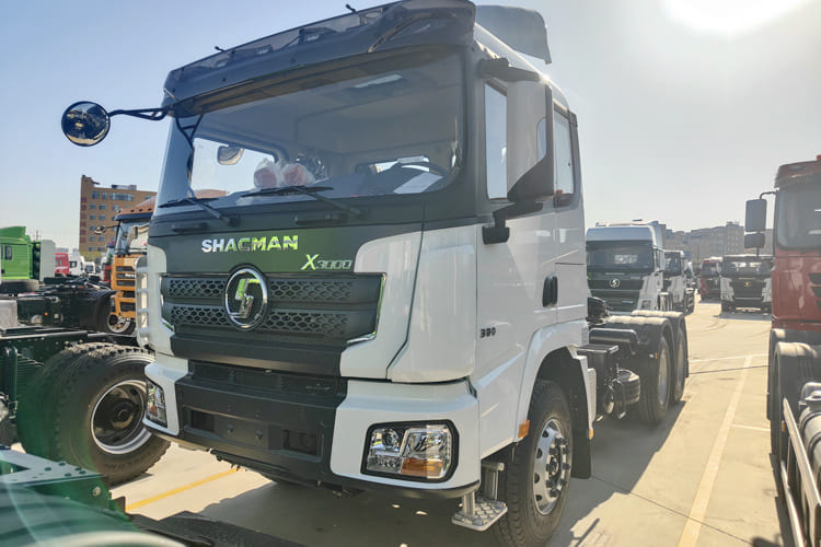 SHACMAN Shacman X3000 Truck Head for Sale in Malawi - Tracteur routier: photos 2 SHACMAN Shacman X3000 Truck Head for Sale in Malawi - Tracteur routier: photos 2