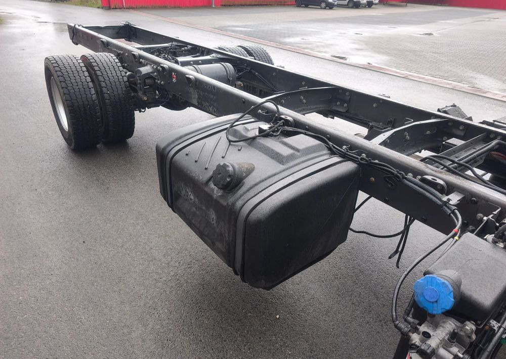 Renault Midlum 220.14  220.16 rama do zabudowy poduszka - Châssis cabine: photos 5 Renault Midlum 220.14  220.16 rama do zabudowy poduszka - Châssis cabine: photos 5