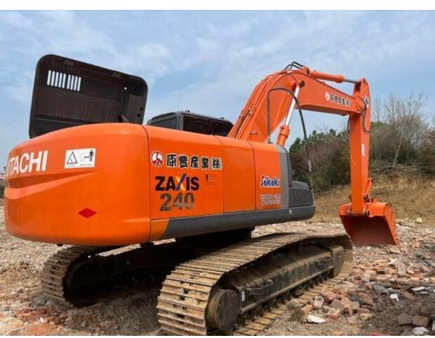 2021 Hitachi ZX240-3 - Pelle sur chenille: photos 2 2021 Hitachi ZX240-3 - Pelle sur chenille: photos 2
