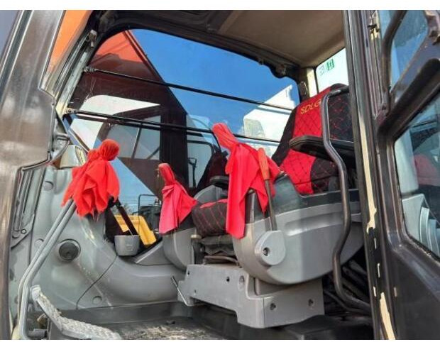2022 Hitachi ZX200-3 - Pelle sur chenille: photos 5 2022 Hitachi ZX200-3 - Pelle sur chenille: photos 5