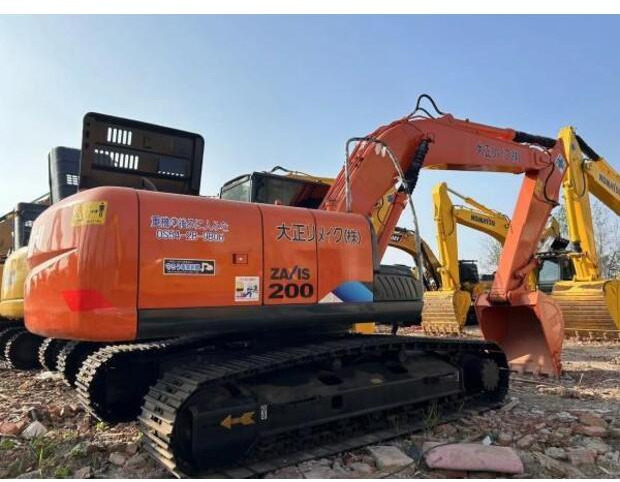 2022 Hitachi ZX200-3 - Pelle sur chenille: photos 1 2022 Hitachi ZX200-3 - Pelle sur chenille: photos 1