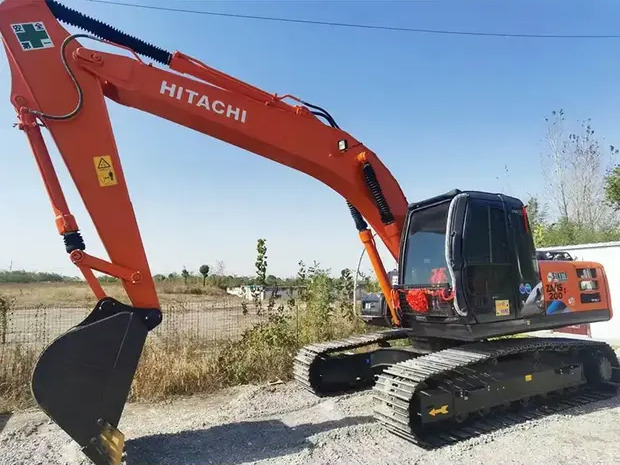 2022 Hitachi ZX200 - Pelle sur chenille: photos 1 2022 Hitachi ZX200 - Pelle sur chenille: photos 1