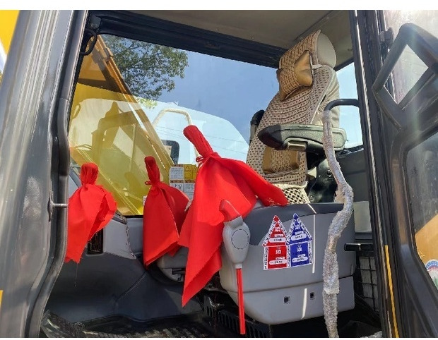 Pelle sur chenille 2022 Komatsu PC130: photos 9