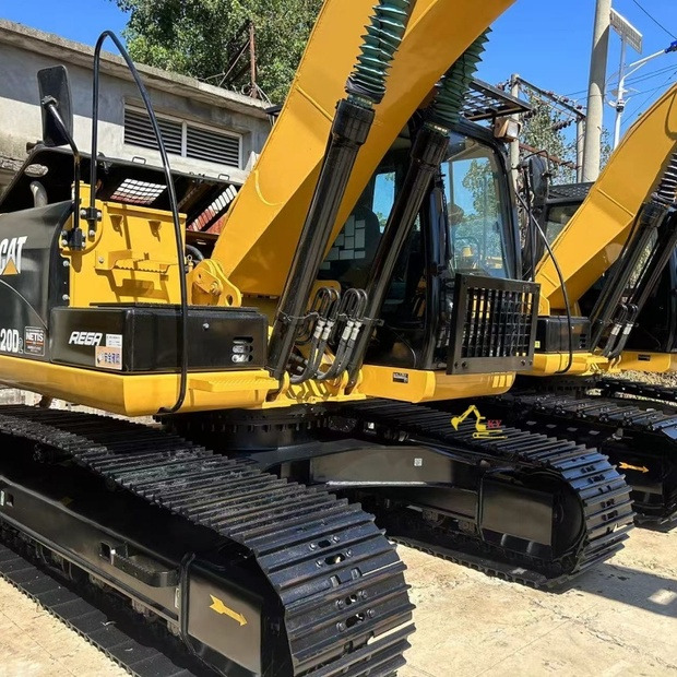 Pelle sur chenille 2023 Caterpillar 320D: photos 7