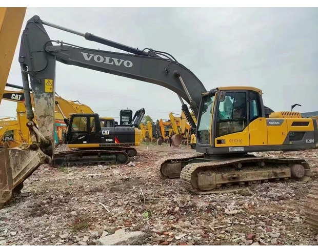 2023 Volvo EC220 - Pelle sur chenille: photos 3 2023 Volvo EC220 - Pelle sur chenille: photos 3