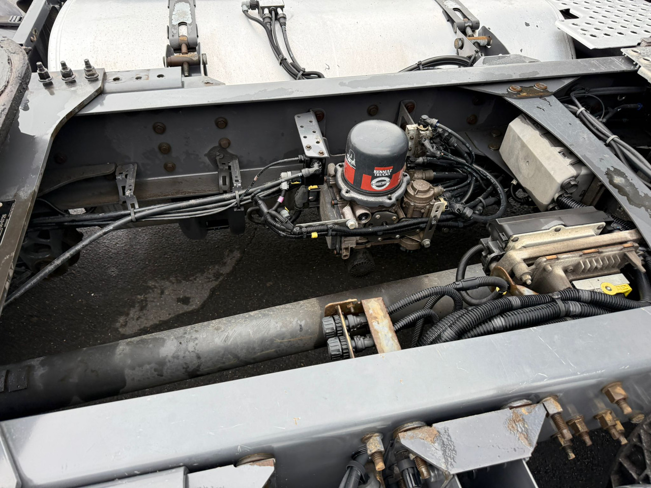 Tracteur routier RENAULT T: photos 9