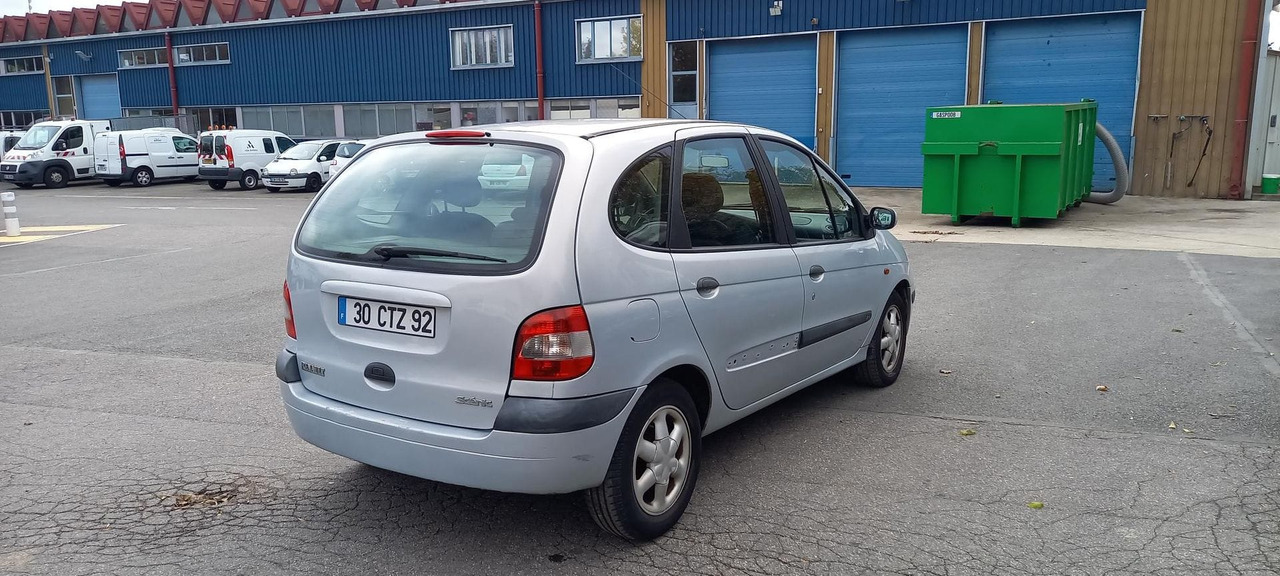 Voiture MEGANE ESSENCE (241): photos 9 Voiture MEGANE ESSENCE (241): photos 9