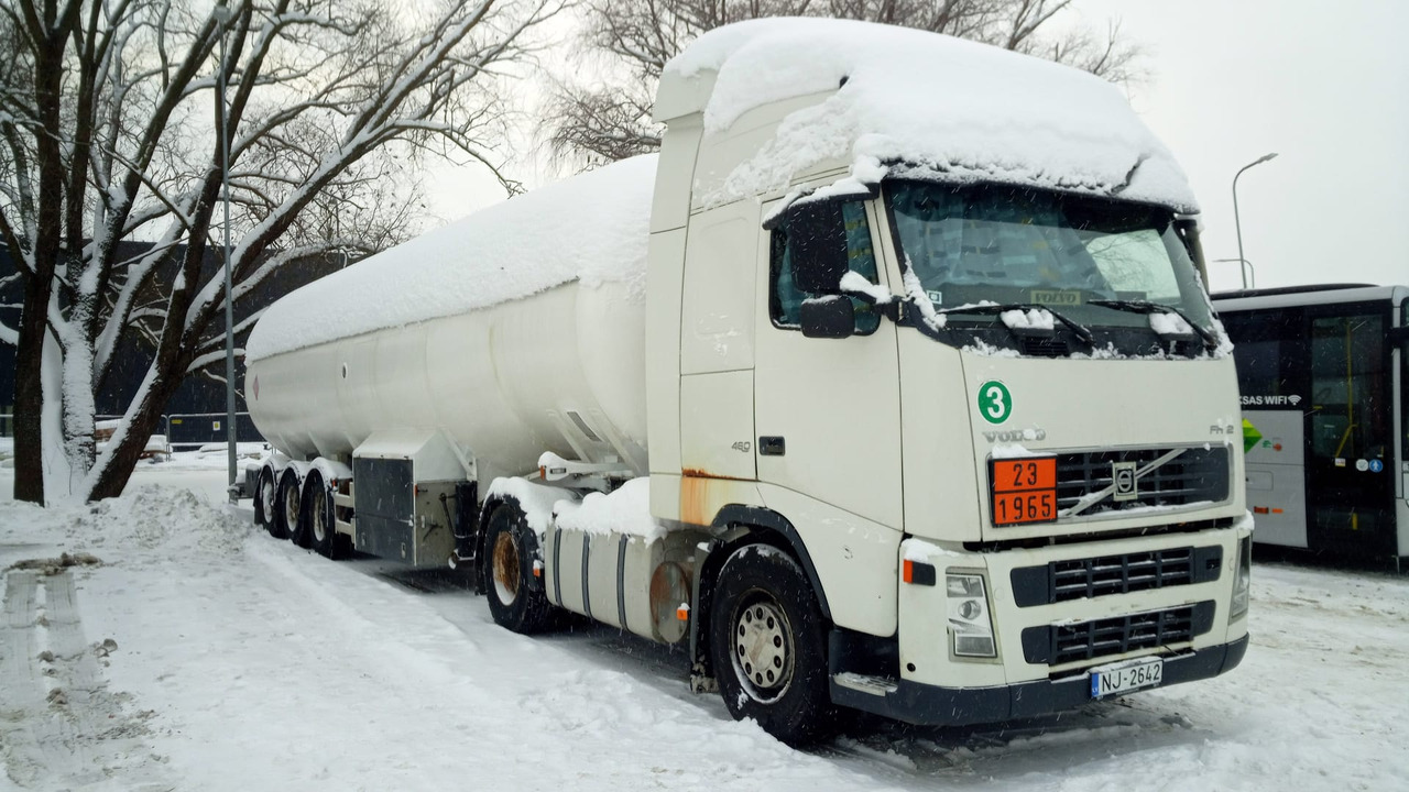 LDS NG-50 sold together with a Volvo truck  - Semi-remorque citerne: photos 2 LDS NG-50 sold together with a Volvo truck  - Semi-remorque citerne: photos 2