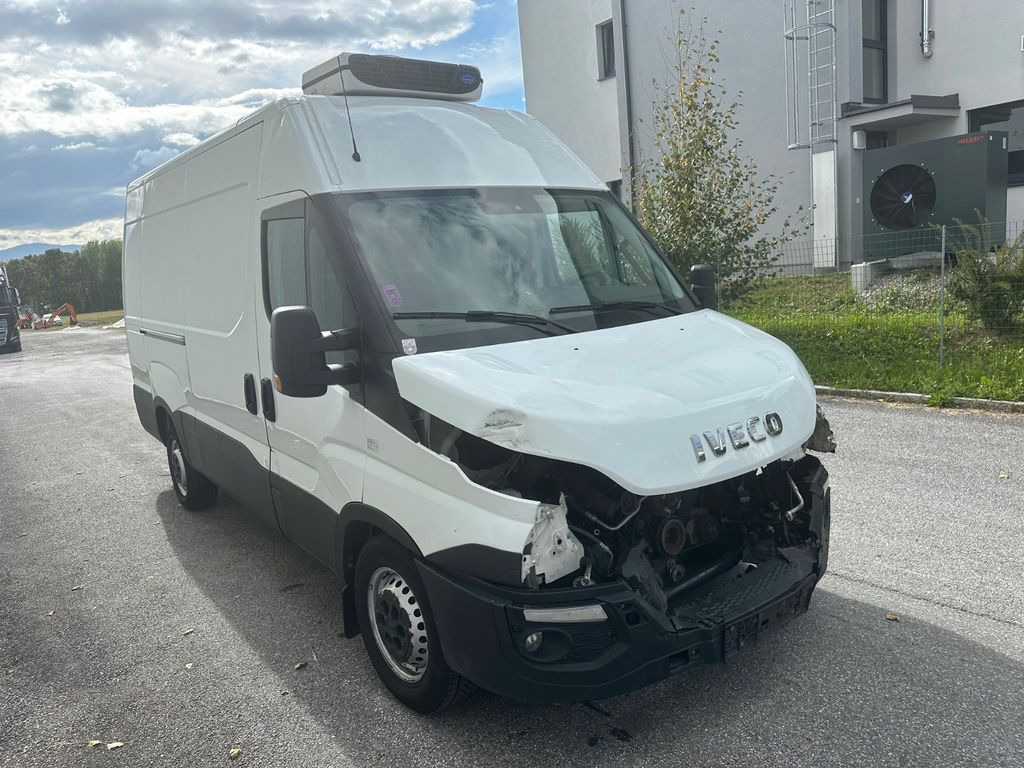 Iveco Daily 35S16 Navi Automat Carrier - Utilitaire frigorifique: photos 2 Iveco Daily 35S16 Navi Automat Carrier - Utilitaire frigorifique: photos 2