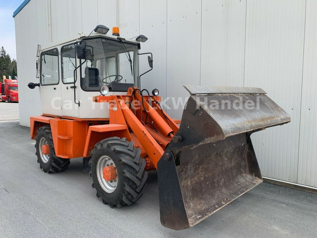 Schaeff SKB 902 - Tractopelle: photos 2 Schaeff SKB 902 - Tractopelle: photos 2