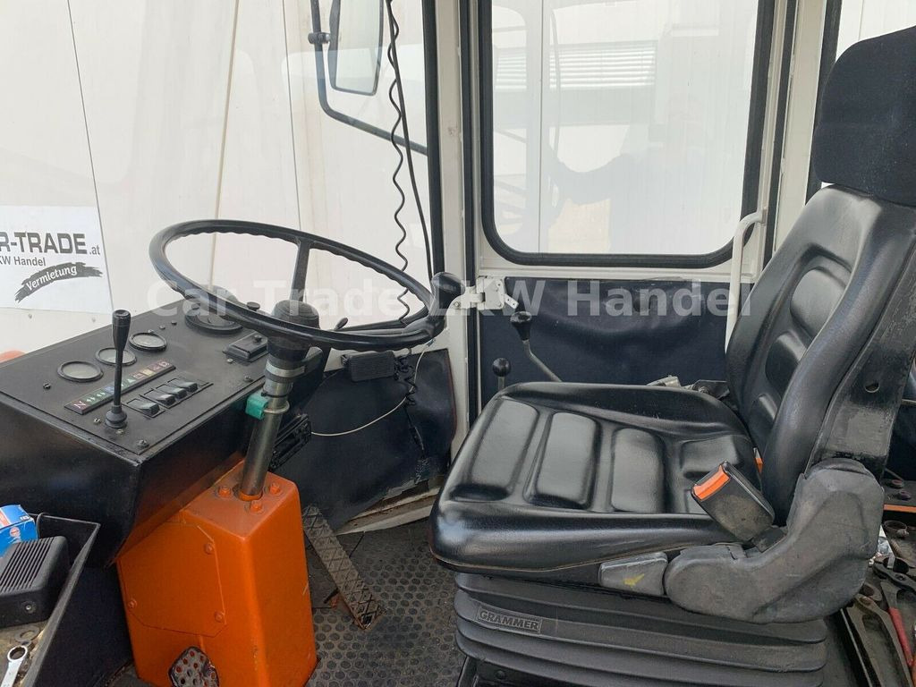 Schaeff SKB 902 Schaeff SKB 902 - Tractopelle: photos 5 Schaeff SKB 902 Schaeff SKB 902 - Tractopelle: photos 5