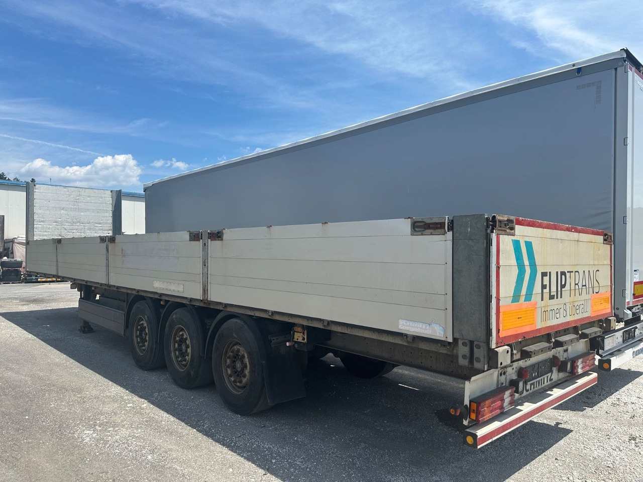 Schmitz Cargobull SCB 24 Bordwand 800 Lift - Semi-remorque plateau: photos 3 Schmitz Cargobull SCB 24 Bordwand 800 Lift - Semi-remorque plateau: photos 3