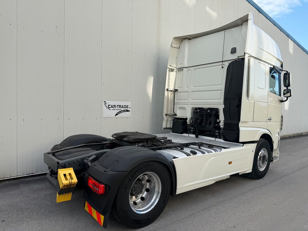 DAF XF 530 Vollausstattung Vollluft 2l-Hydraulik - Tracteur routier: photos 3 DAF XF 530 Vollausstattung Vollluft 2l-Hydraulik - Tracteur routier: photos 3