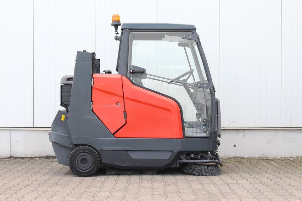 Hako Sweepmaster D1500RH Diesel UVV✅ - Balayeuse industrielle: photos 4 Hako Sweepmaster D1500RH Diesel UVV✅ - Balayeuse industrielle: photos 4