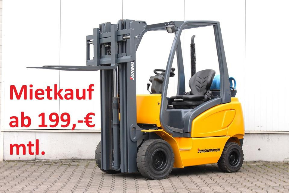 JUNGHEINRICH TFG316s Triplex 4,5m UVV - Chariot élévateur à gaz: photos 1 JUNGHEINRICH TFG316s Triplex 4,5m UVV - Chariot élévateur à gaz: photos 1