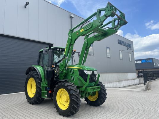 John Deere 6110M - Tracteur agricole: photos 1 John Deere 6110M - Tracteur agricole: photos 1