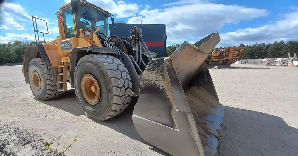 Volvo L150E - Chargeuse sur pneus: photos 1 Volvo L150E - Chargeuse sur pneus: photos 1