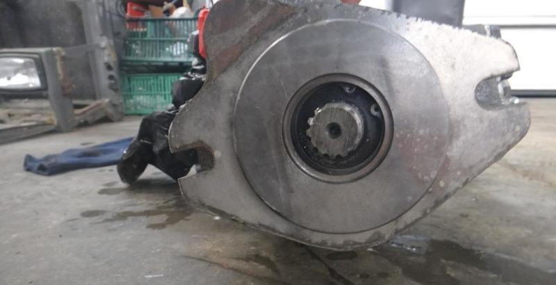 Fendt pompa hydrauliczna 13 ZEBÓW - Pompe hydraulique pour Machine agricole: photos 2 Fendt pompa hydrauliczna 13 ZEBÓW - Pompe hydraulique pour Machine agricole: photos 2