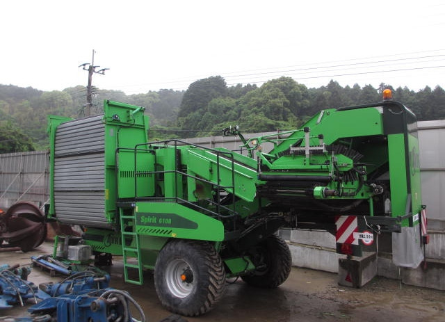 AVR SPIRIT6100 - Arracheuse de pommes de terre: photos 4 AVR SPIRIT6100 - Arracheuse de pommes de terre: photos 4