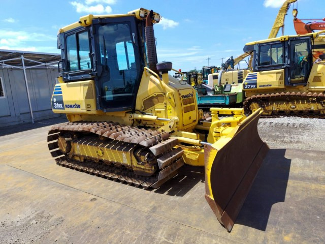KOMATSU D31PX-22 - Bulldozer: photos 5 KOMATSU D31PX-22 - Bulldozer: photos 5