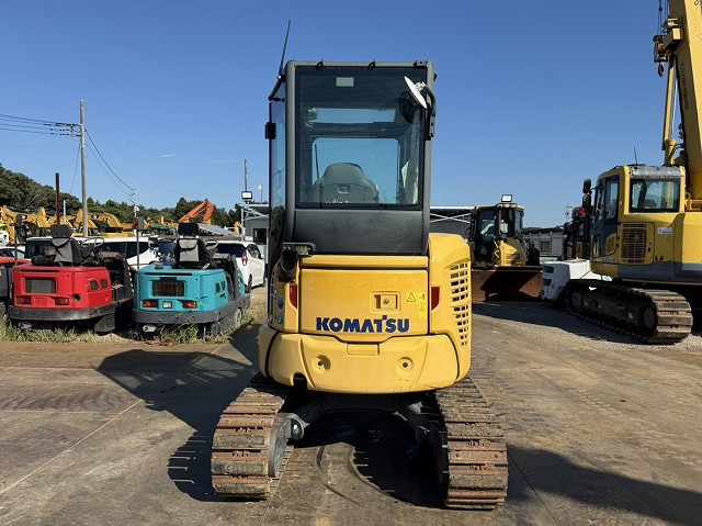 KOMATSU PC30MR-5N0 - Mini pelle: photos 4 KOMATSU PC30MR-5N0 - Mini pelle: photos 4