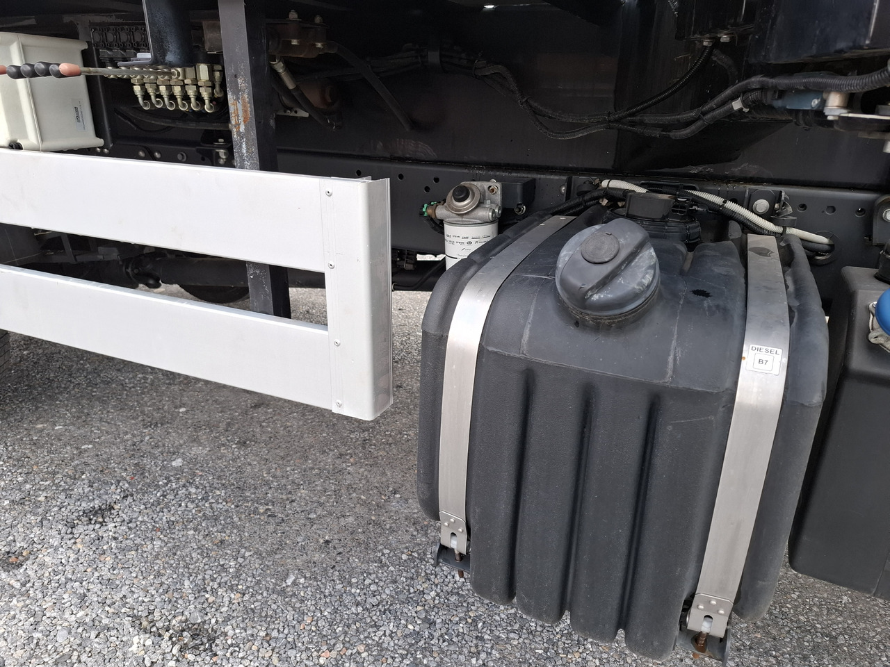 Camion avec nacelle neuf IVECO Eurocargo ML120EL18  Comet 31-17 HQ: photos 36