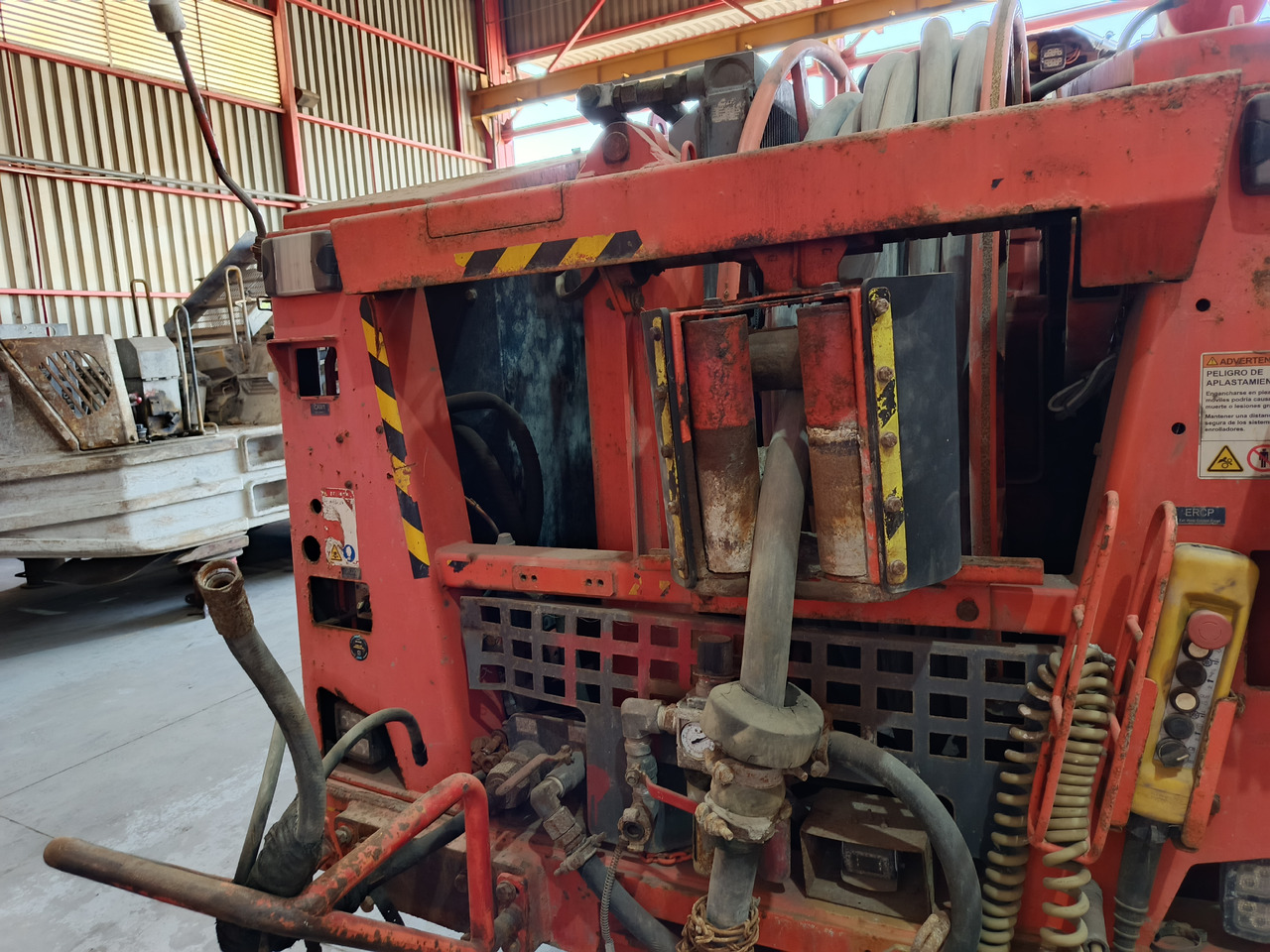 SANDVIK DD321-40C - Machine d'exploitation minière: photos 5 SANDVIK DD321-40C - Machine d'exploitation minière: photos 5