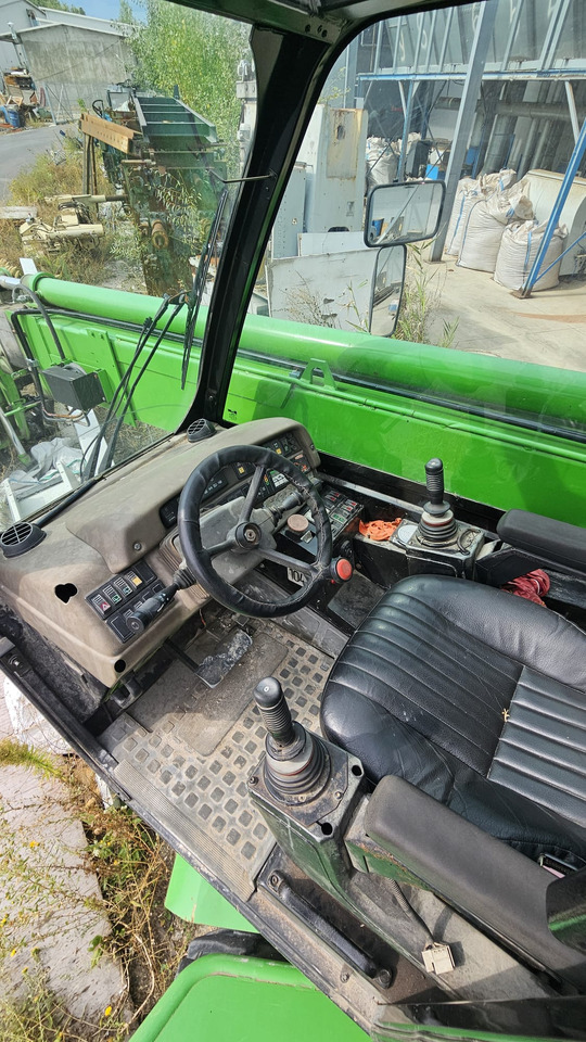 Manitou MRT 1432 Rotating Telehandler - Chariot télescopique: photos 2 Manitou MRT 1432 Rotating Telehandler - Chariot télescopique: photos 2