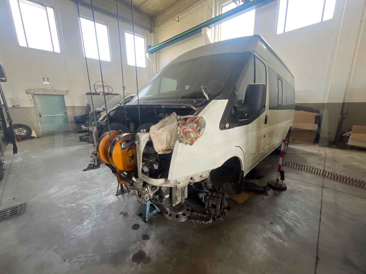 Bundle di 4 mezzi Ford - Transit Tourneo Ford - Transit Tourneo Ford - Transit Ford - Transit Tourneo — crédit-bail Bundle di 4 mezzi Ford - Transit Tourneo Ford - Transit Tourneo Ford - Transit Ford - Transit Tourneo: photos 20