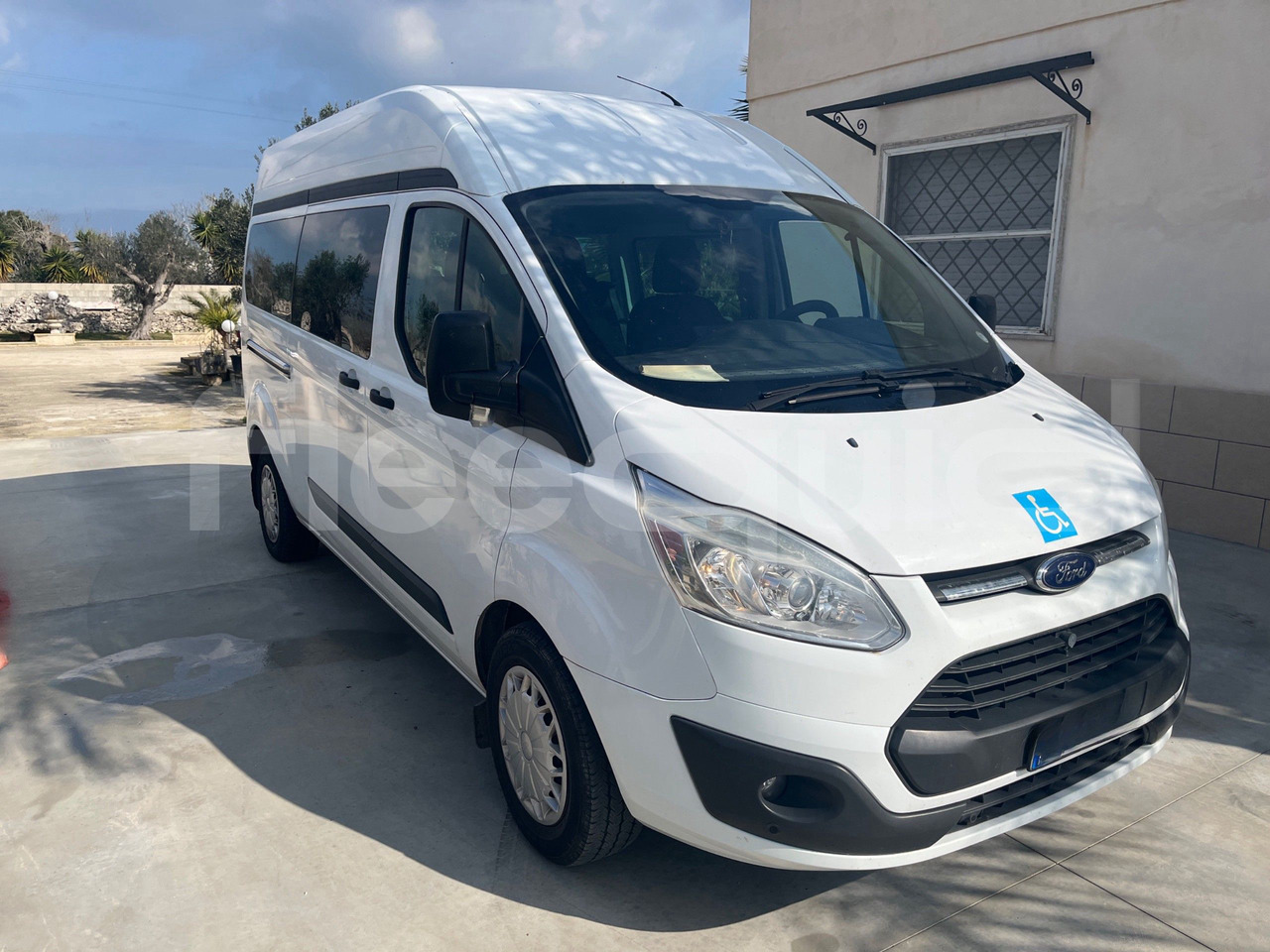 Ford Transit - Minibus, Transport de personnes: photos 1 Ford Transit - Minibus, Transport de personnes: photos 1
