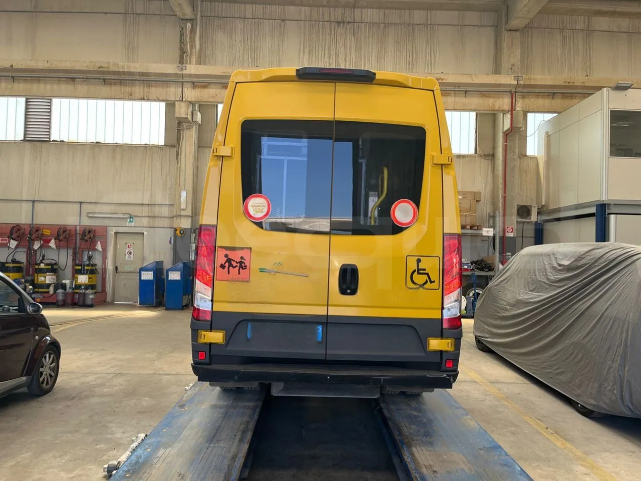 Iveco Daily - Bus scolaire: photos 5 Iveco Daily - Bus scolaire: photos 5