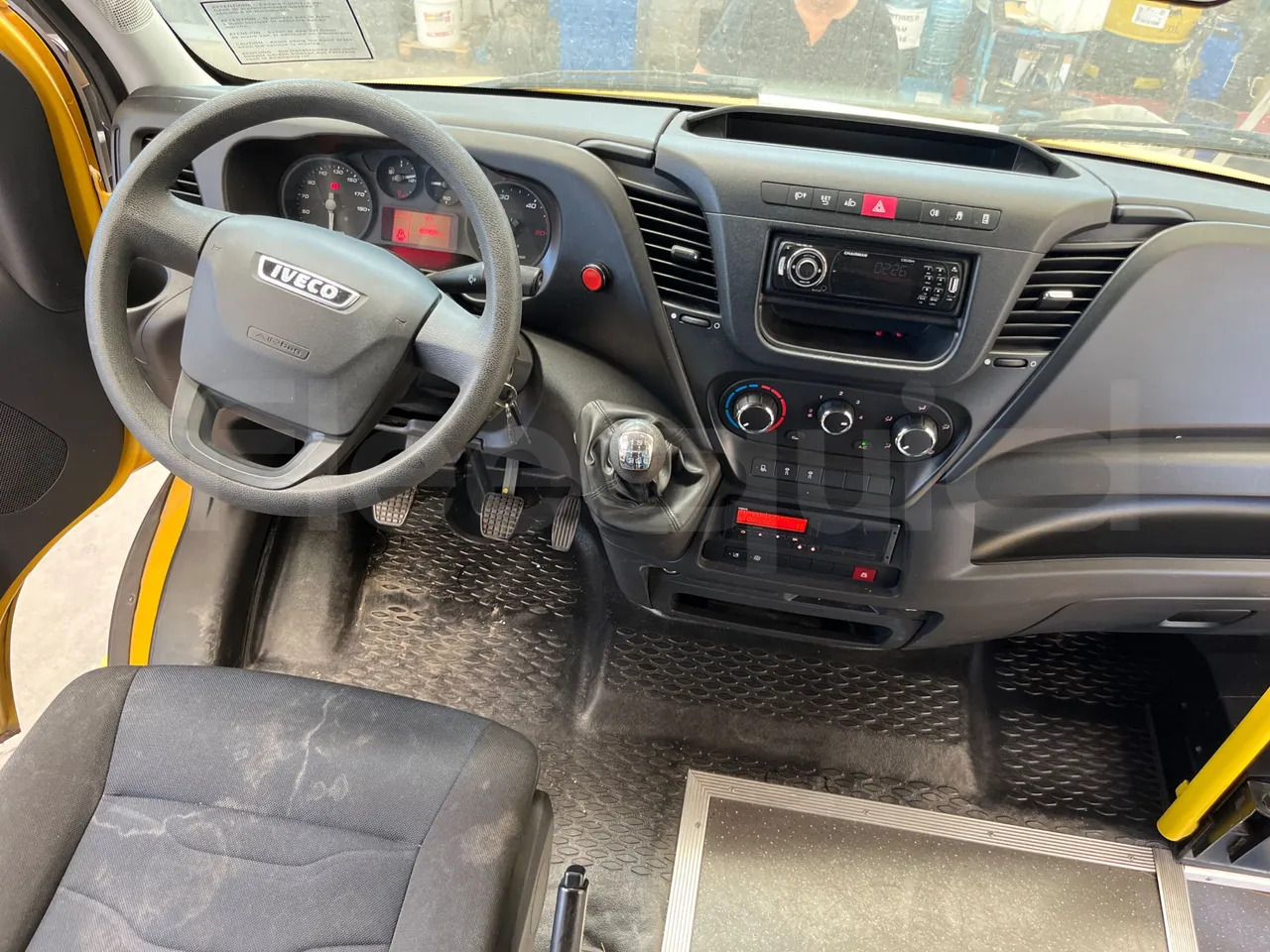 Bus scolaire Iveco Daily: photos 18 Bus scolaire Iveco Daily: photos 18