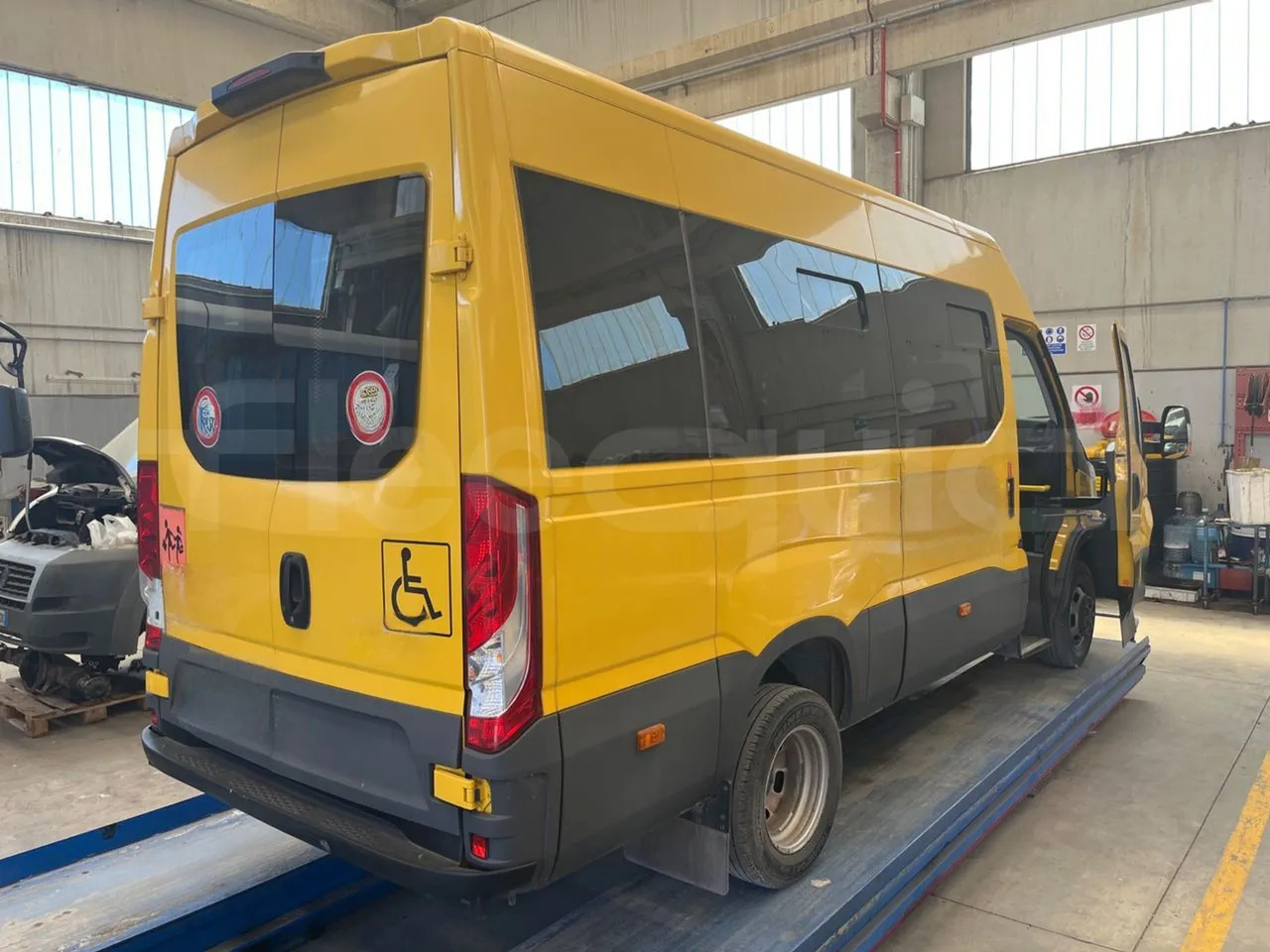 Bus scolaire Iveco Daily: photos 8 Bus scolaire Iveco Daily: photos 8