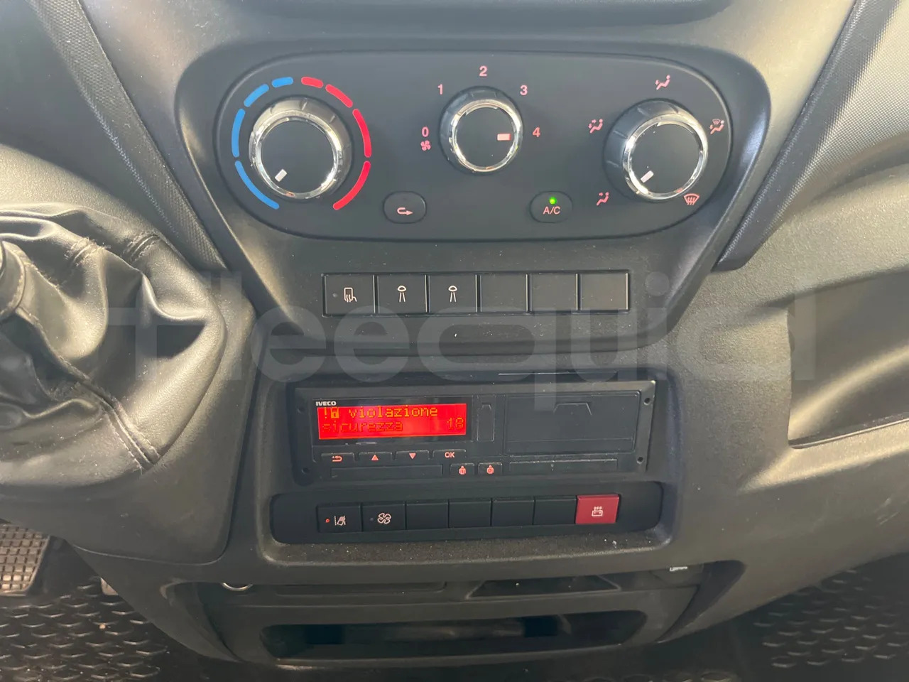 Bus scolaire Iveco Daily: photos 20 Bus scolaire Iveco Daily: photos 20