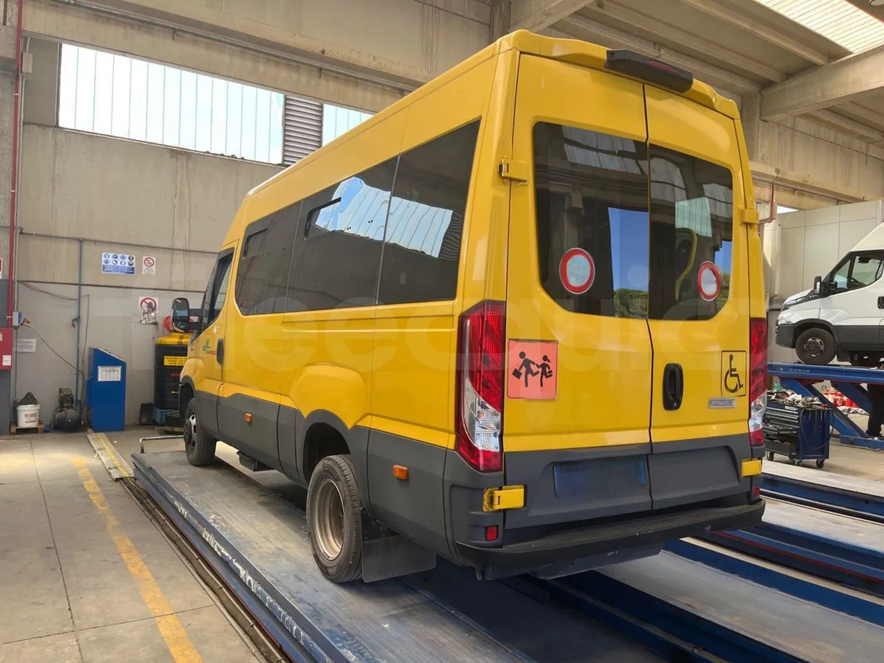 Bus scolaire Iveco Daily: photos 7 Bus scolaire Iveco Daily: photos 7