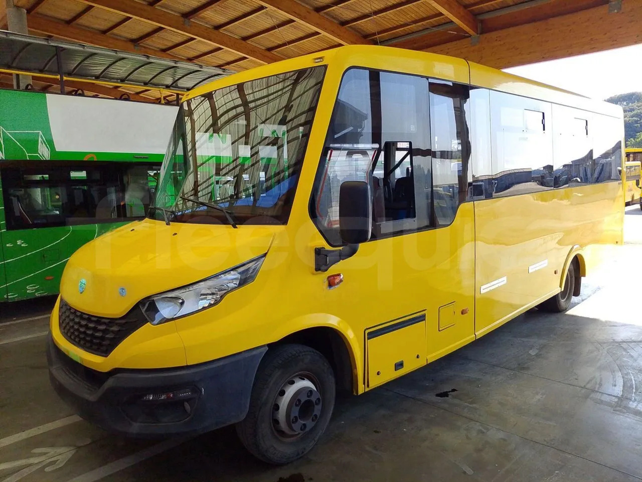 Iveco Indcar - Bus scolaire: photos 4 Iveco Indcar - Bus scolaire: photos 4