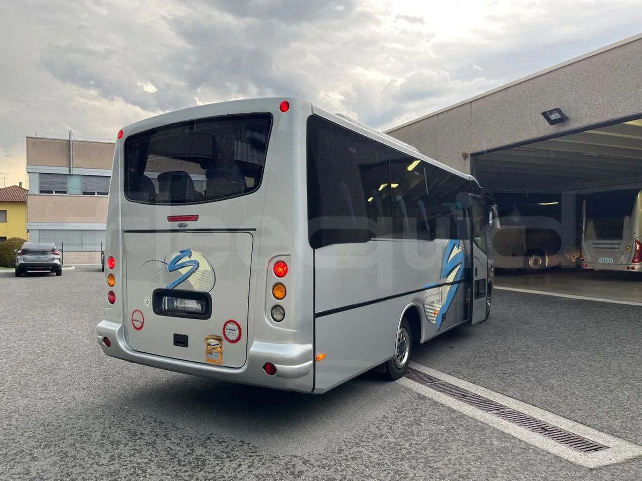 Mercedes-Benz MB 818 S — crédit-bail Mercedes-Benz MB 818 S: photos 10