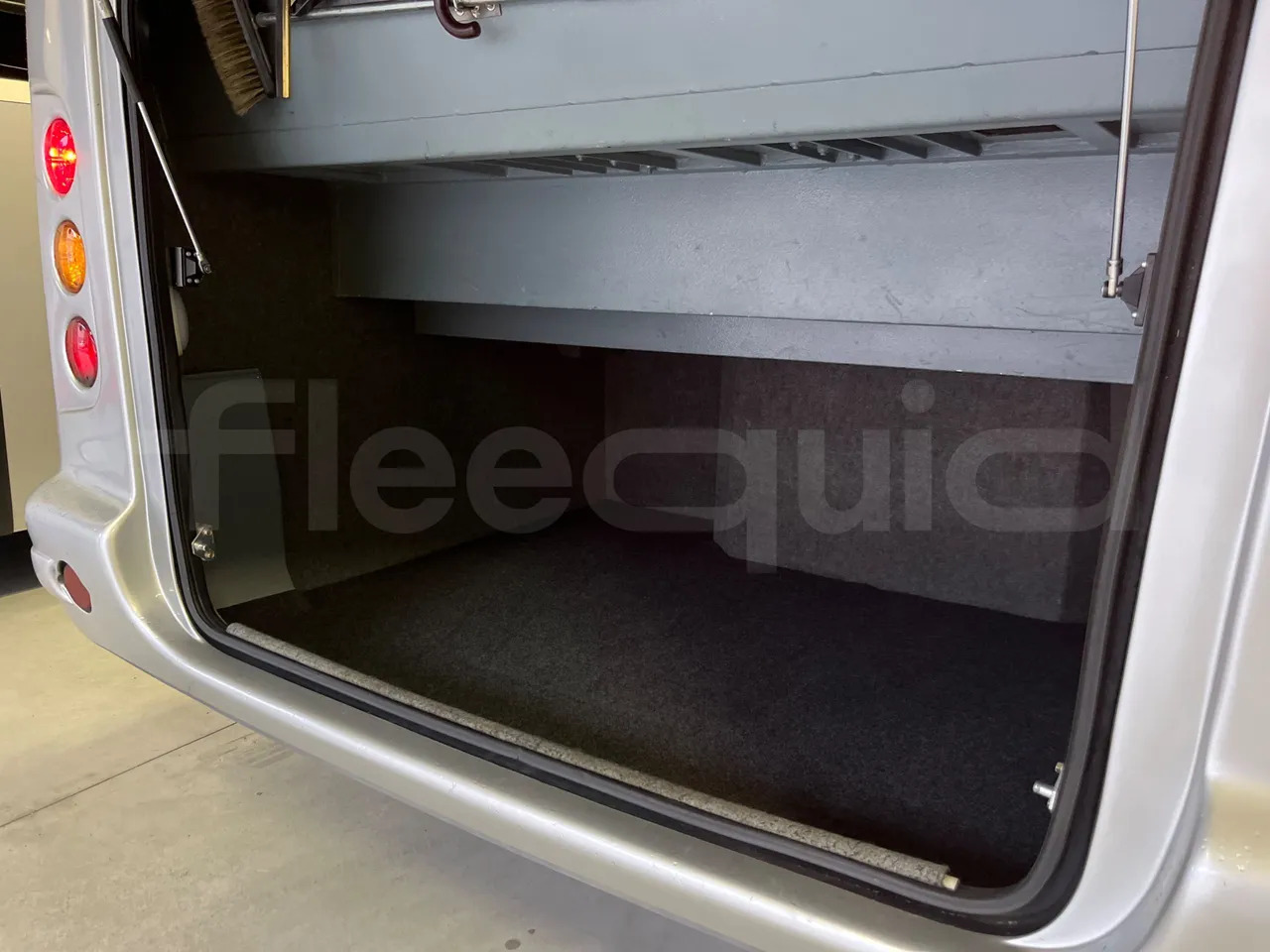 Mercedes-Benz MB 818 S — crédit-bail Mercedes-Benz MB 818 S: photos 8