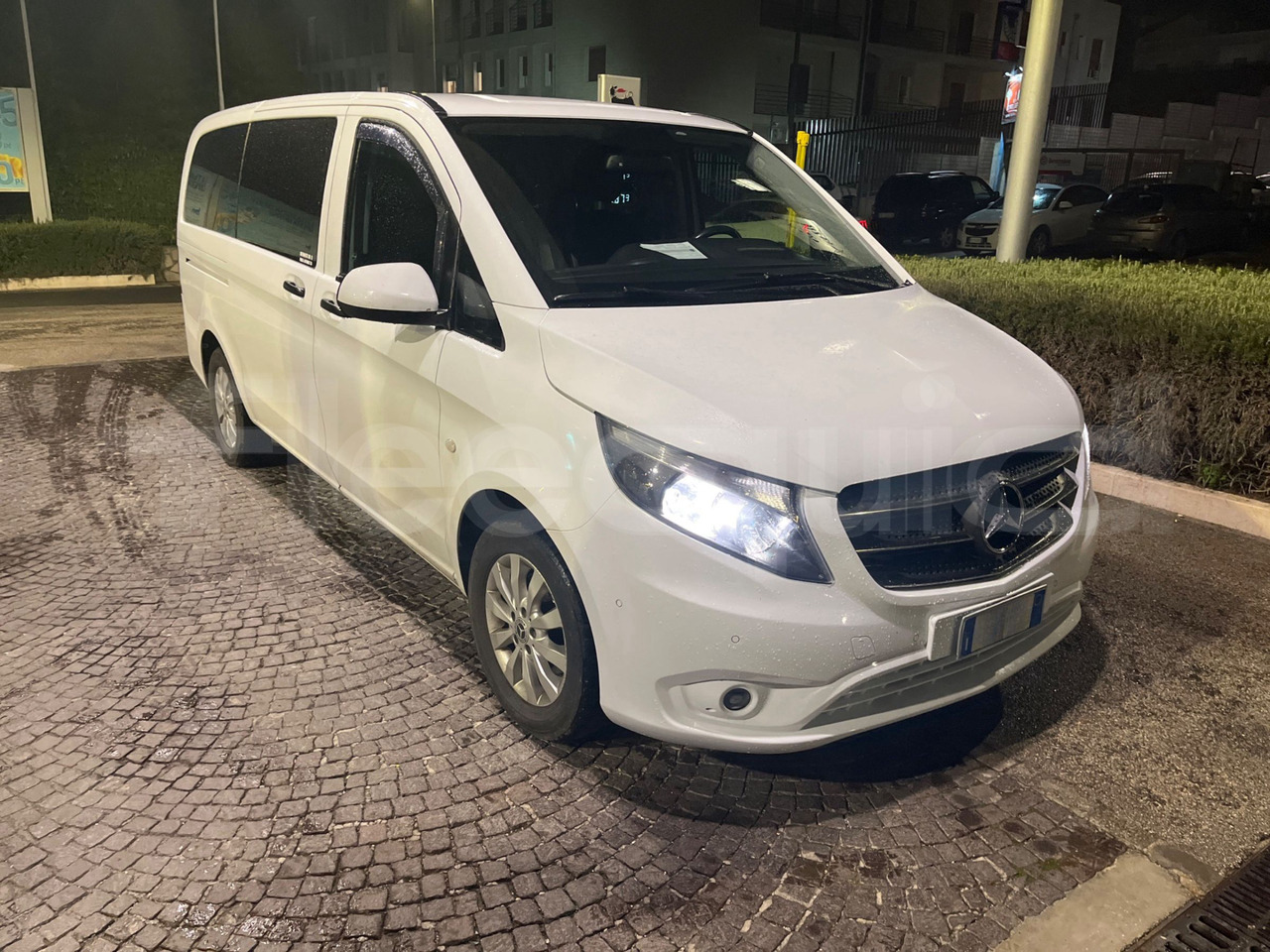 Mercedes-Benz Vito Tourer - Minibus, Transport de personnes: photos 1 Mercedes-Benz Vito Tourer - Minibus, Transport de personnes: photos 1